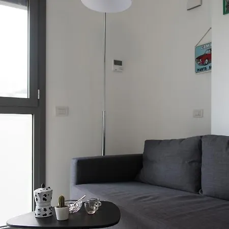 Daire Big Terrace Near Linate Milano