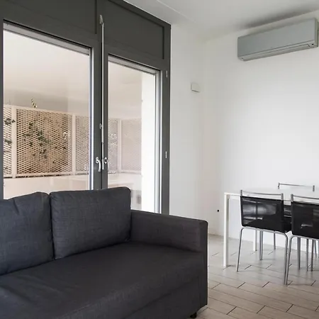 Daire Big Terrace Near Linate