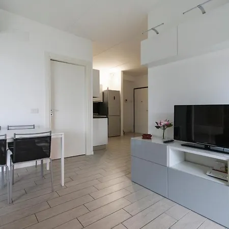 Big Terrace Near Linate Milano