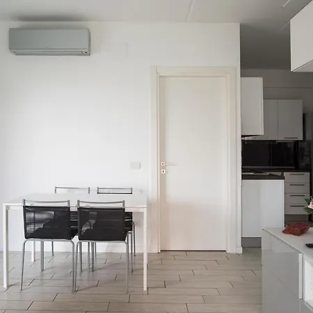 Big Terrace Near Linate * Milano